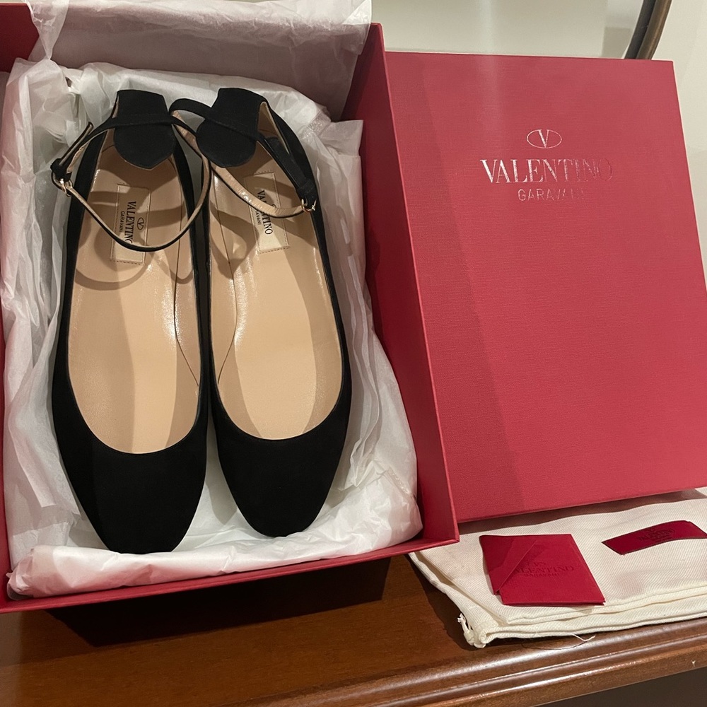 Valentino Ballerina Flats. New in box. Black suede. Size 37.5 (7.5)